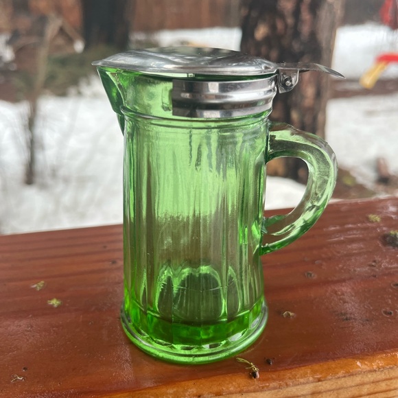 Vintage Green Heavy Glass Syrup Dispenser spring-loaded lid. - Picture 4 of 4